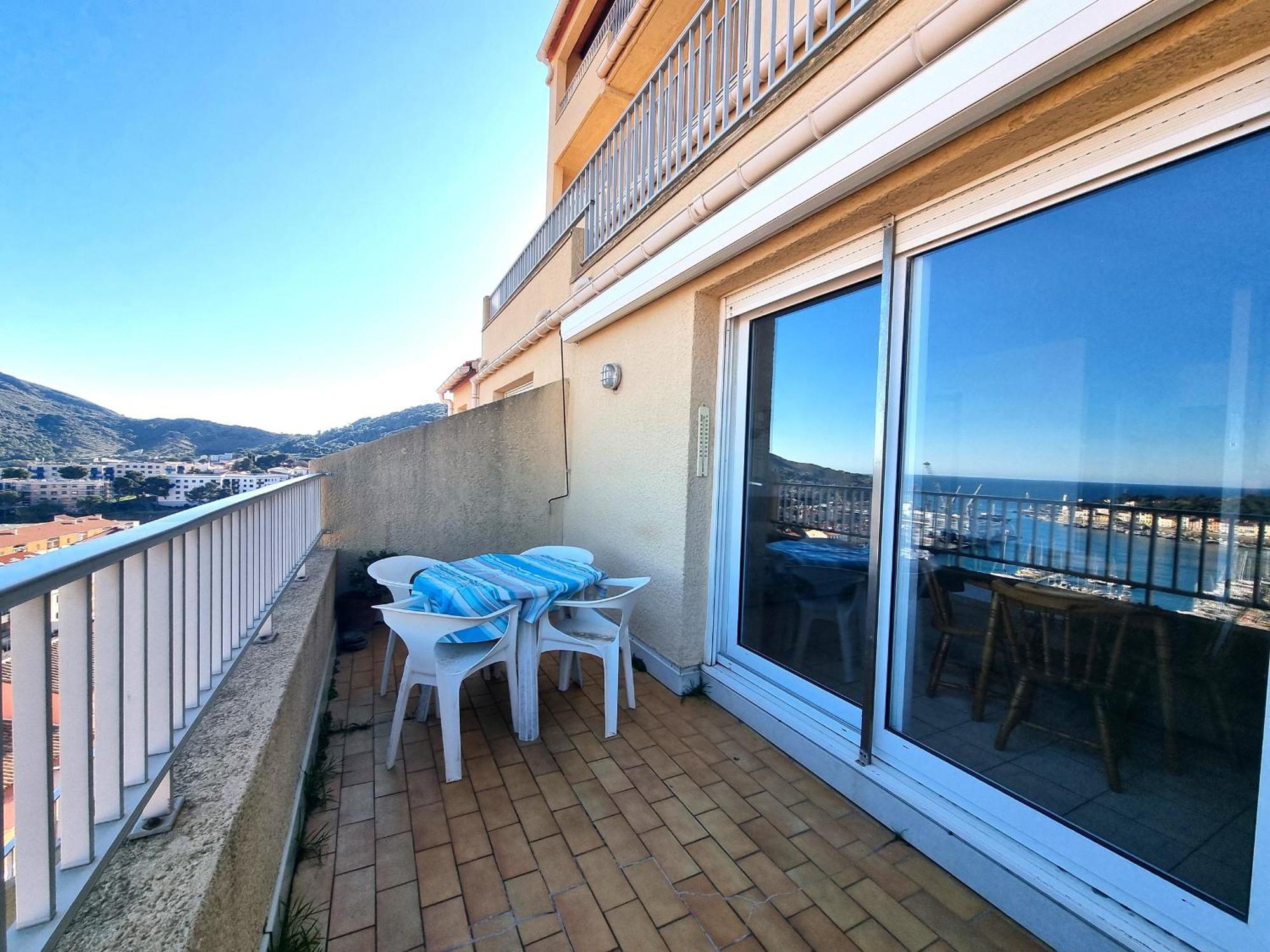 Port-Vendres: Studio Cabine Avec Terrasse, A 2 Pas Du Port - Fr-1-309-256 Пор-Вандр Экстерьер фото