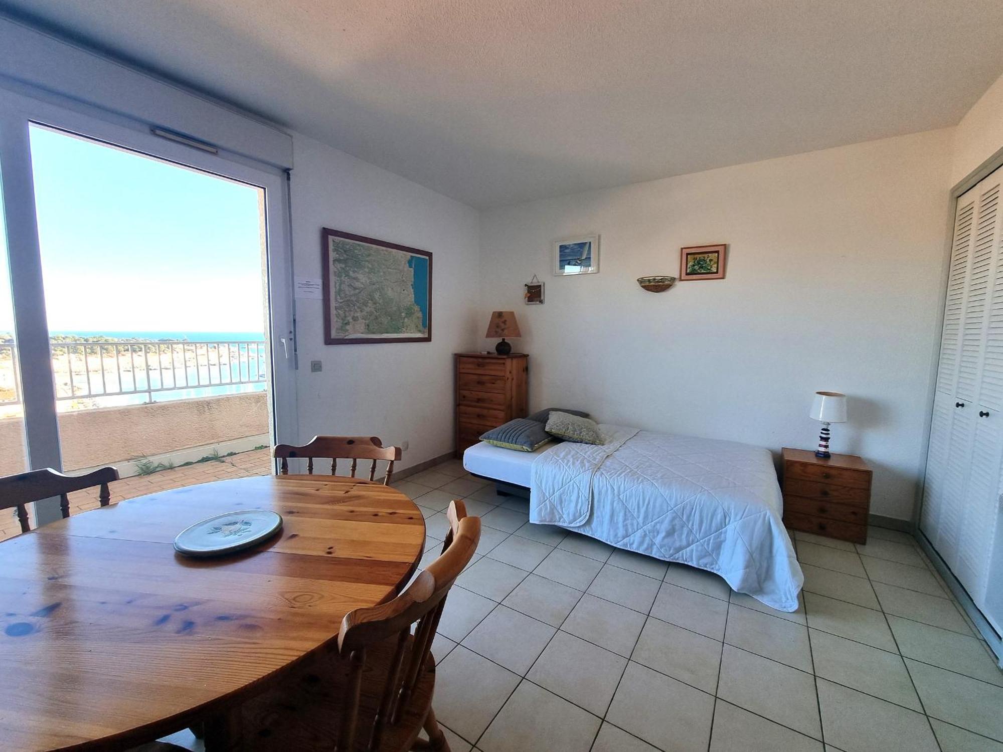 Port-Vendres: Studio Cabine Avec Terrasse, A 2 Pas Du Port - Fr-1-309-256 Пор-Вандр Экстерьер фото